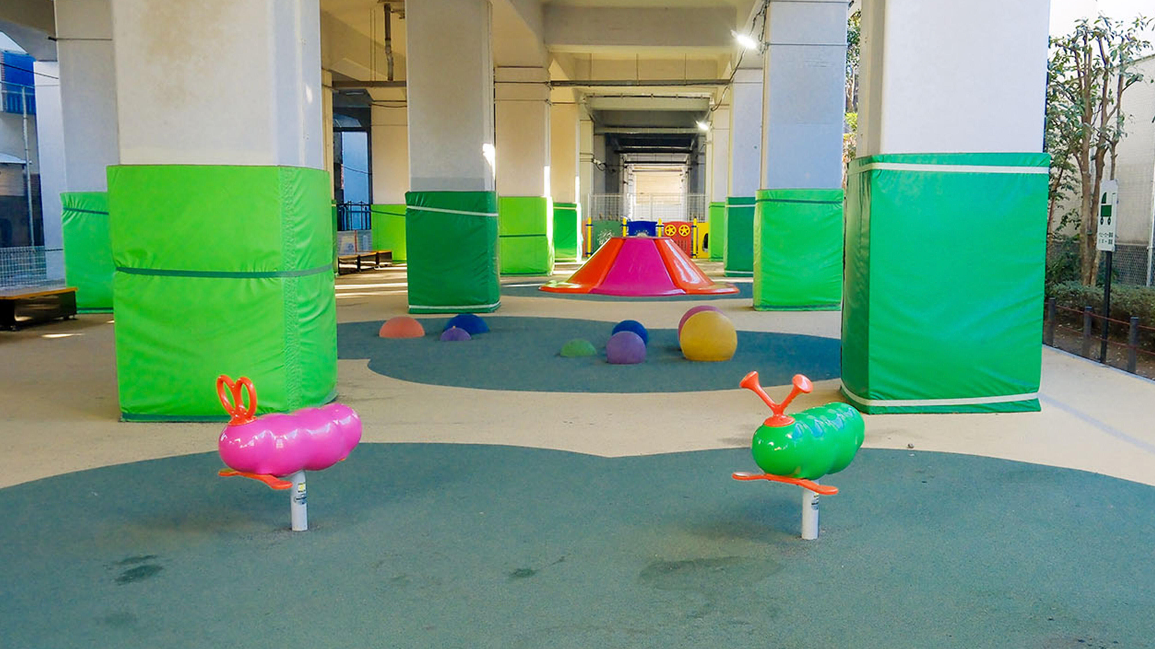 武蔵野市立 中央高架下公園 わくわくひろば